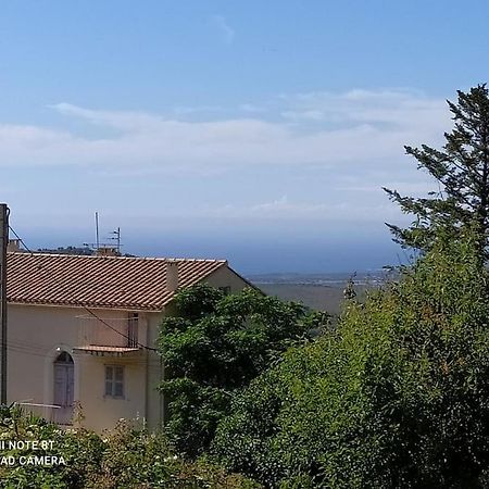 Duplex Avec Jardin, Proche Village Календзана Екстер'єр фото